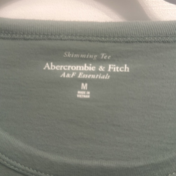 Abercrombie & Fitch Essential Polished Body-Skimming Tee M - Picture 3 of 4